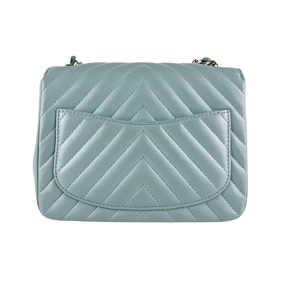 Chanel Shoulder Bag Gray — view 3