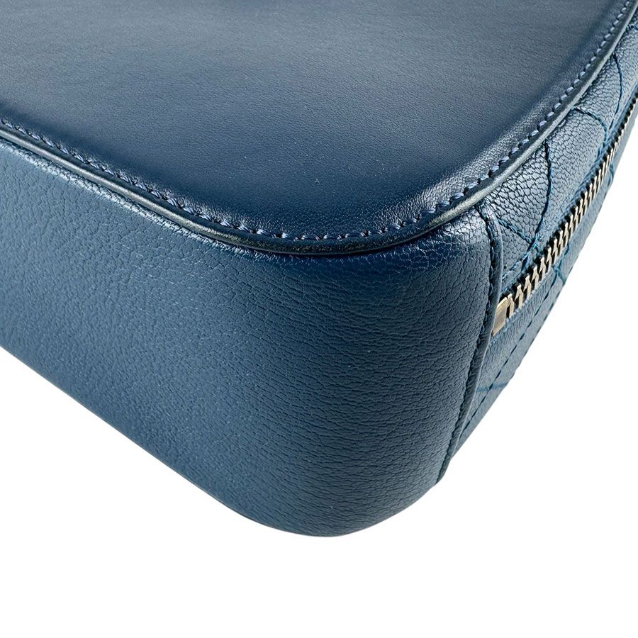 Chanel Shoulder Bag Navy — view 9