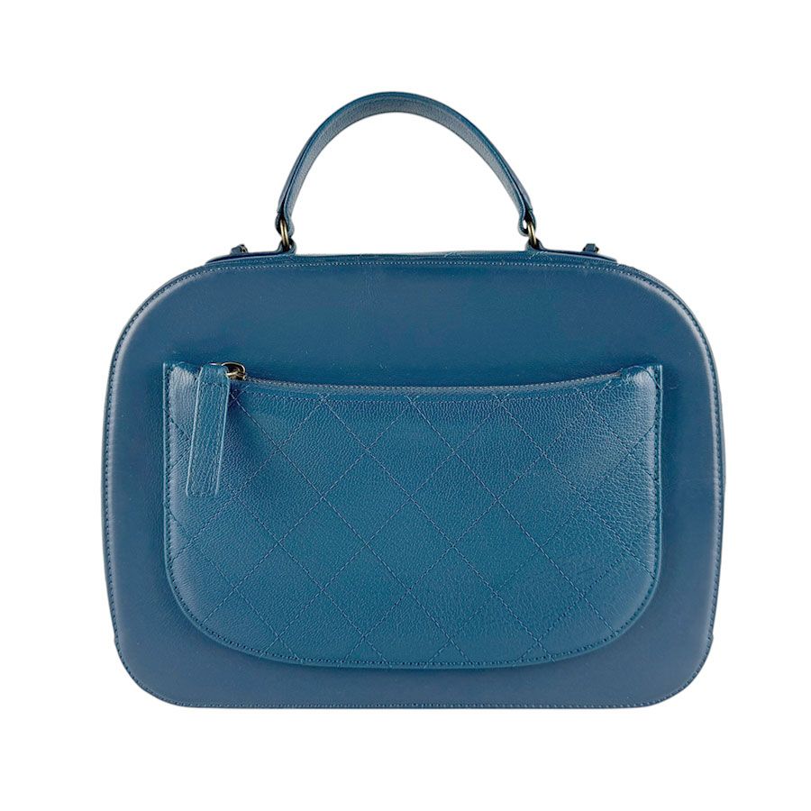 Chanel Shoulder Bag Navy — view 3