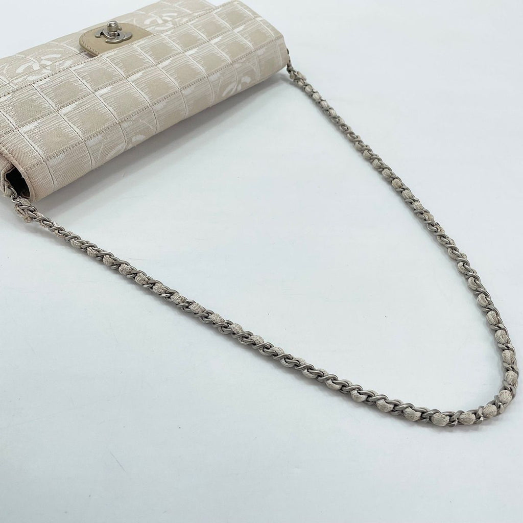 Chanel Shoulder Bag Choco — view 6