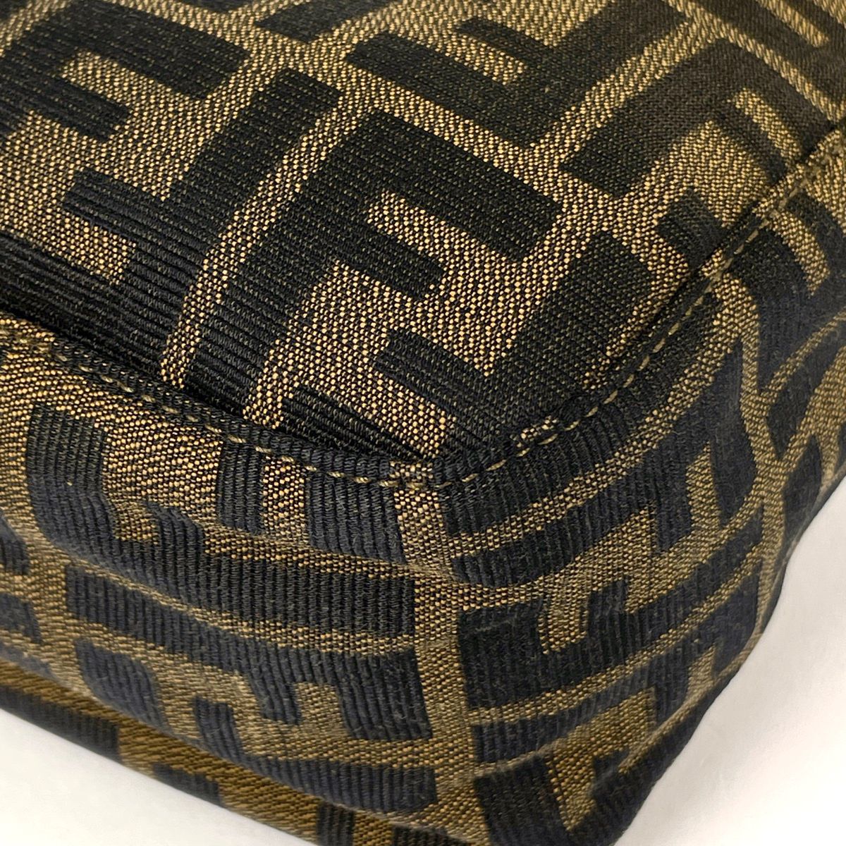 Fendi Zucca Pattern Handbag Canvas Brown — view 3