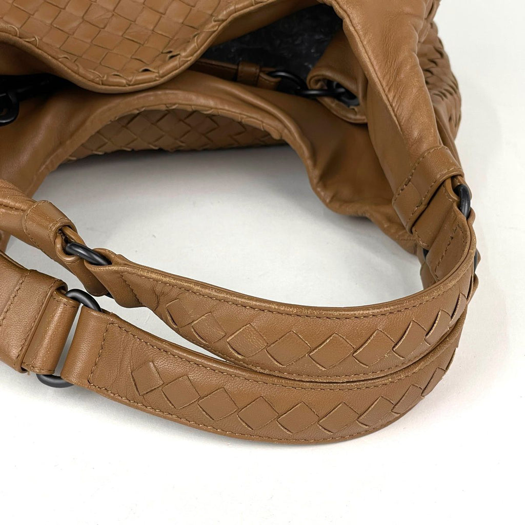 Bottega Veneta Intrecciato Shoulder Bag Leather Brown — view 6