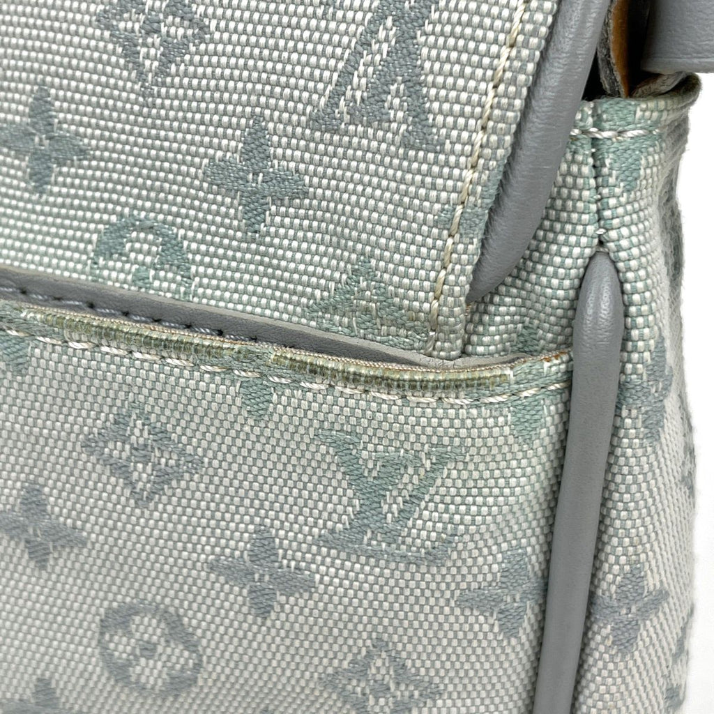 Louis Vuitton Comte de Fe Musette Shoulder Bag Monogram Mini Gray Multicolor — view 5