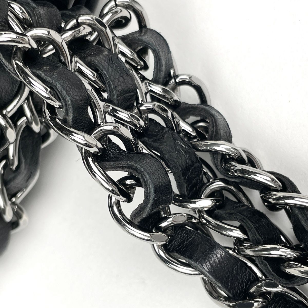 Chanel Chain Handbag CC Logo Leather Black — view 7