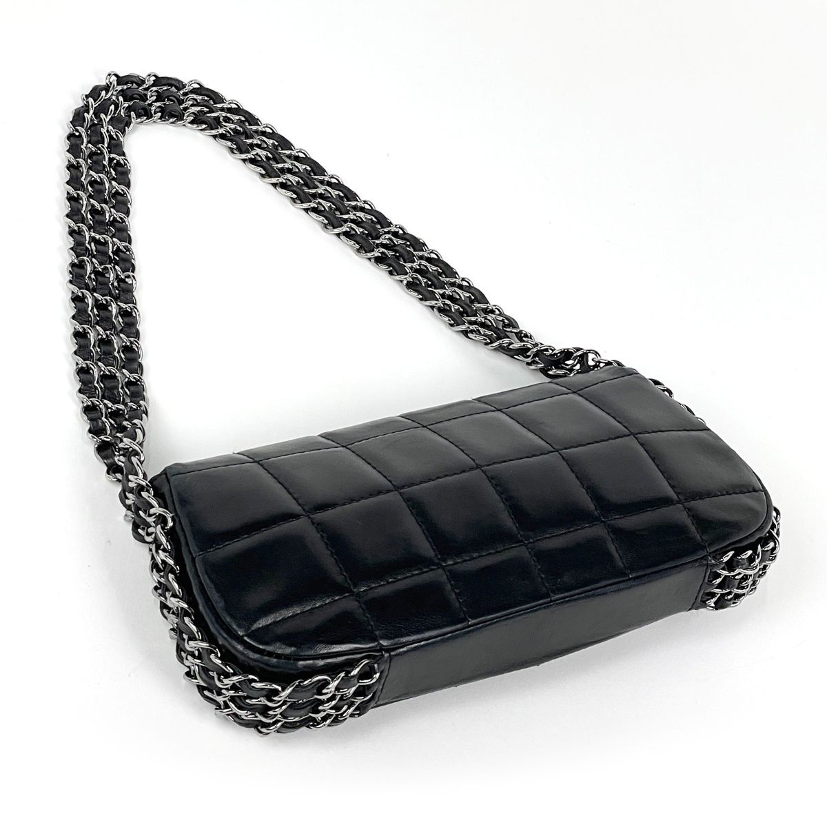 Chanel Chain Handbag CC Logo Leather Black — view 2