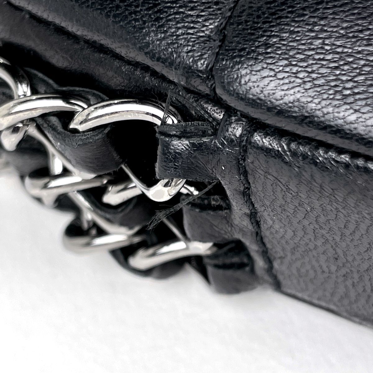 Chanel Chain Handbag CC Logo Leather Black — view 4