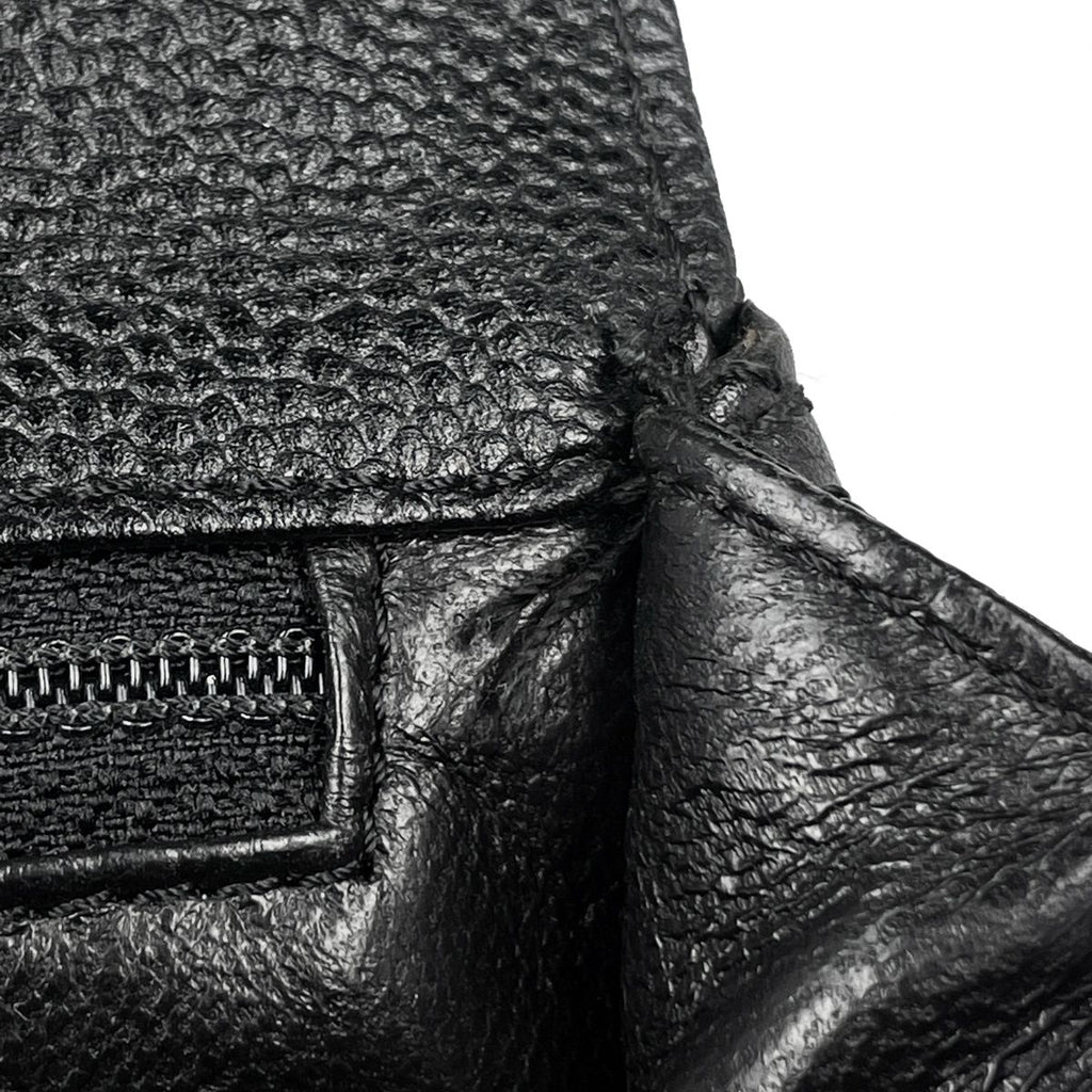 Chanel CC Logo Handbag Quilted Caviar Leather Black — view 6