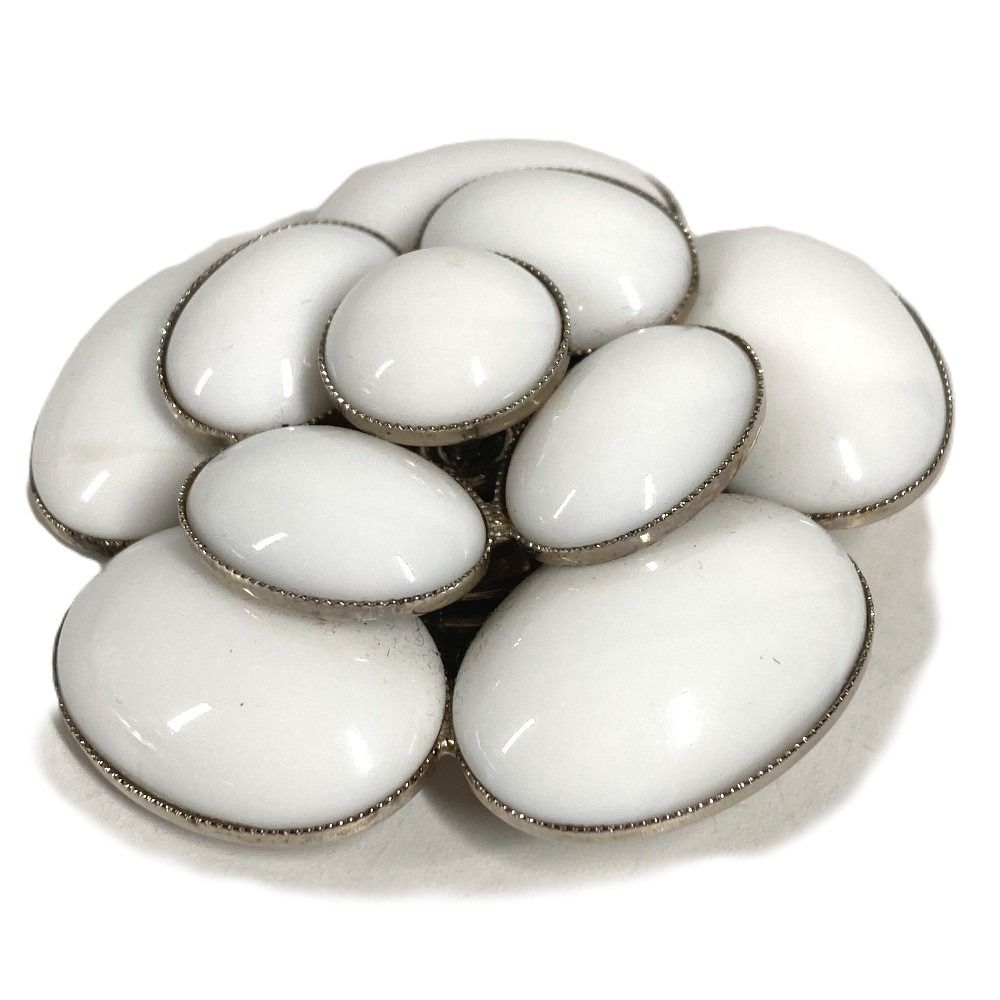 Chanel Brooch Camellia Logo Ceramic White — view 3