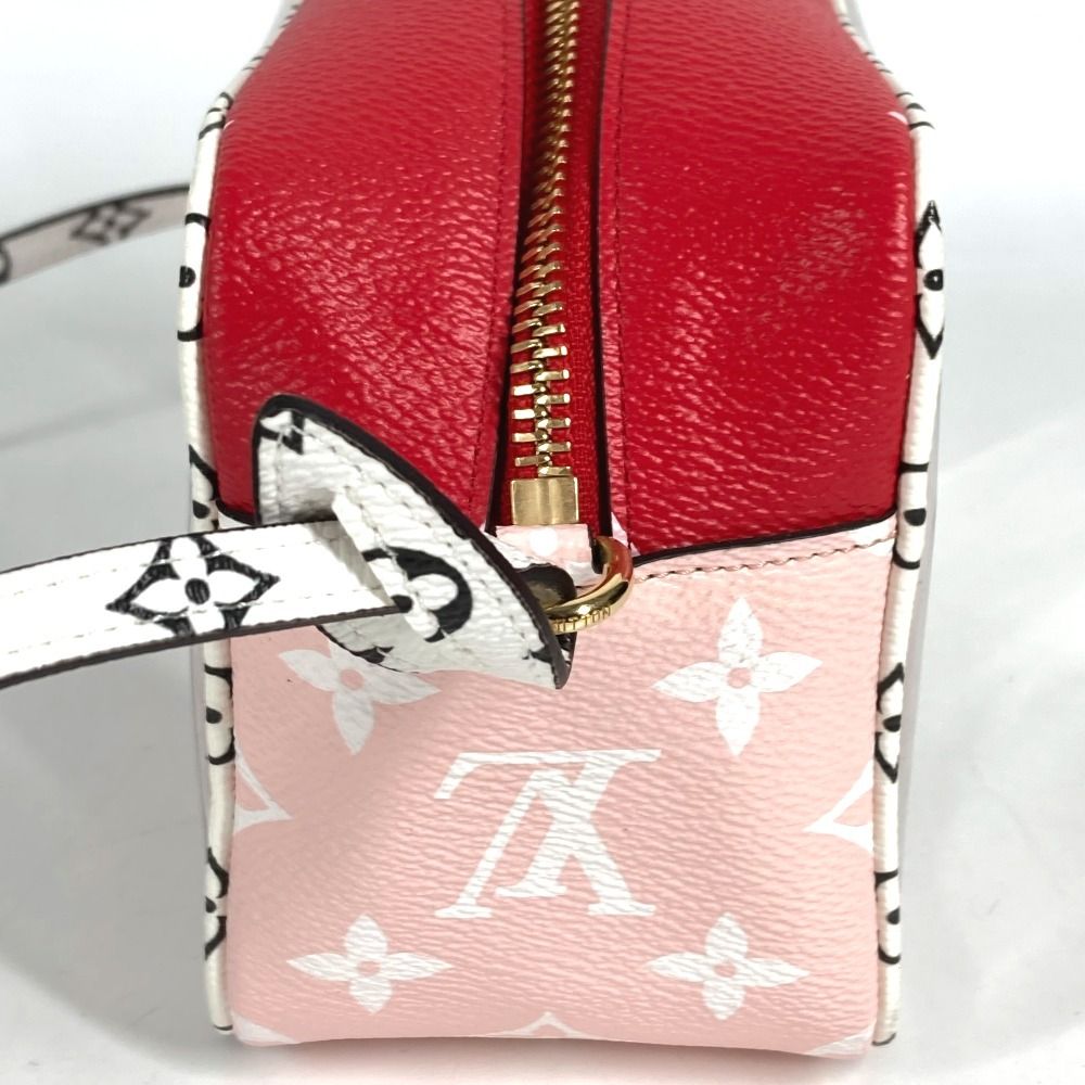 Louis Vuitton Shoulder Bag Beach Pouch Monogram Giant Canvas — view 5