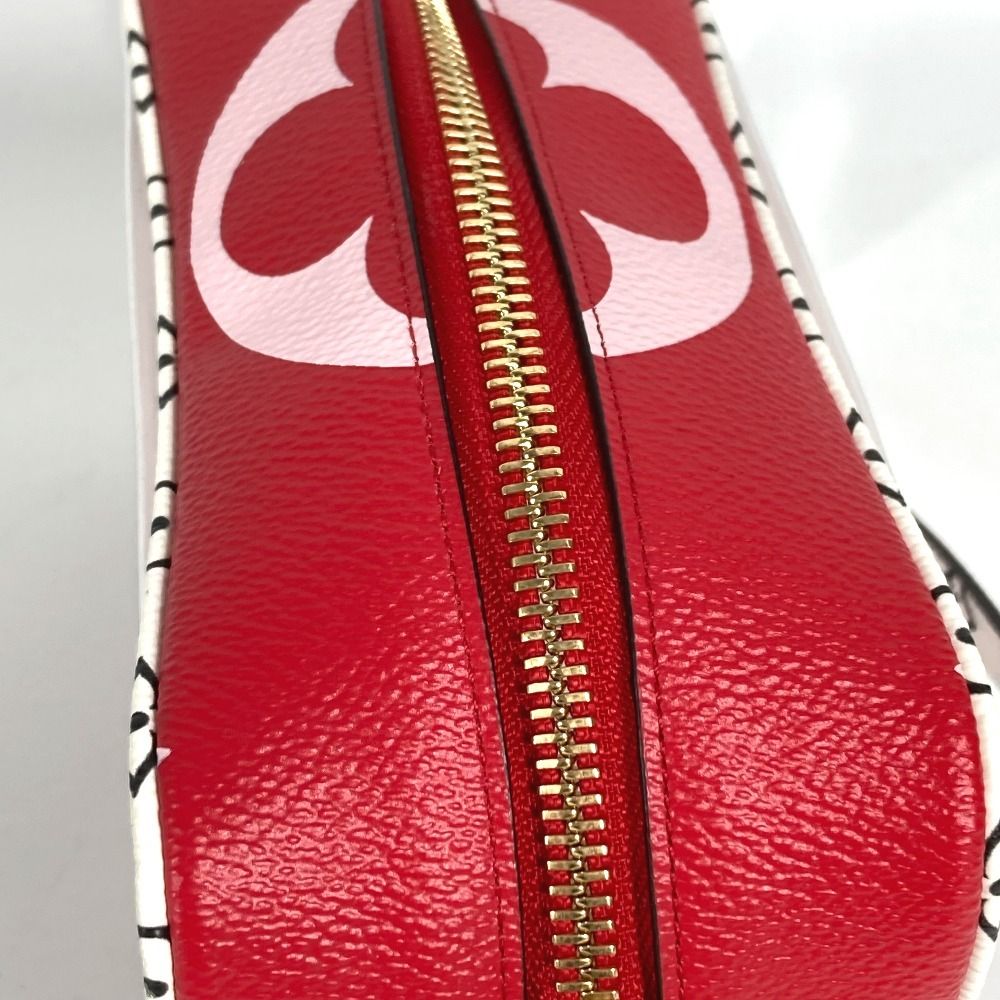 Louis Vuitton Shoulder Bag Beach Pouch Monogram Giant Canvas — view 7