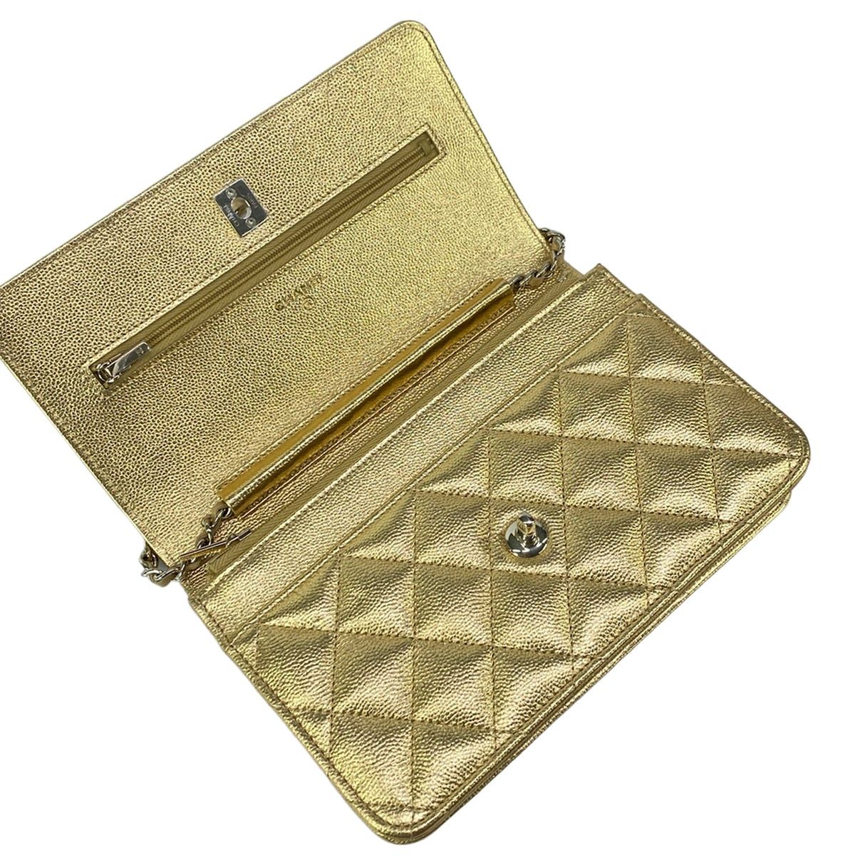 Chanel Wallet Quilted Gold Chain Metal Shoulder — view 3