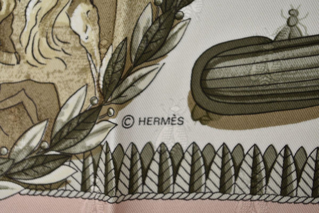 Hermes Carre 90 Scarf Vintage Napoleon Bee Pink Beige White — view 9