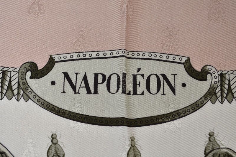 Hermes Carre 90 Scarf Vintage Napoleon Bee Pink Beige White — view 5
