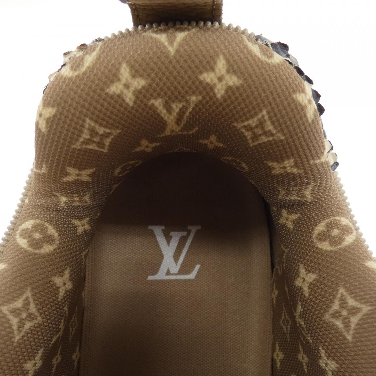 Louis Vuitton LV Skate Line Sneakers — view 6