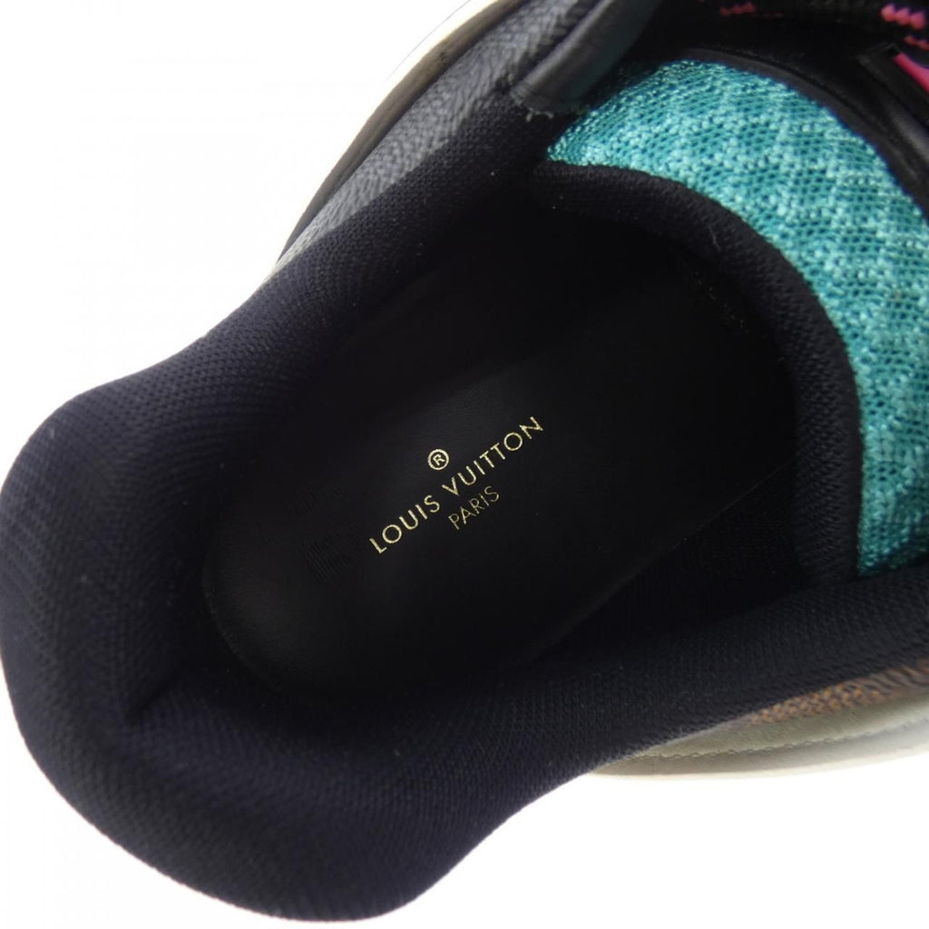 Louis Vuitton Zigzag Line Sneakers — view 4