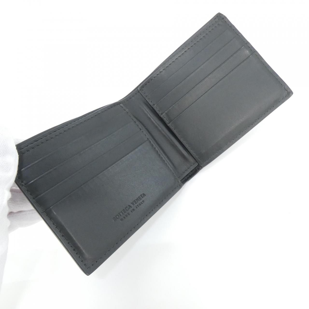 Bottega Veneta Billfold Wallet — view 2