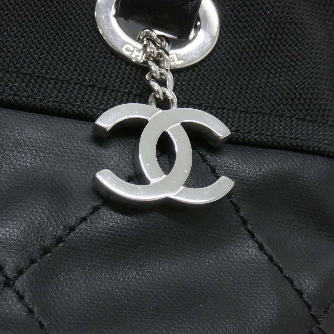 Chanel Paris Biarritz Line — view 4