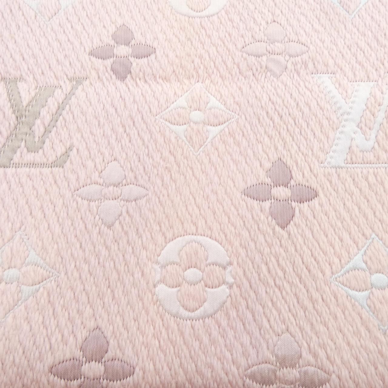 Louis Vuitton Scarf Pink — view 4