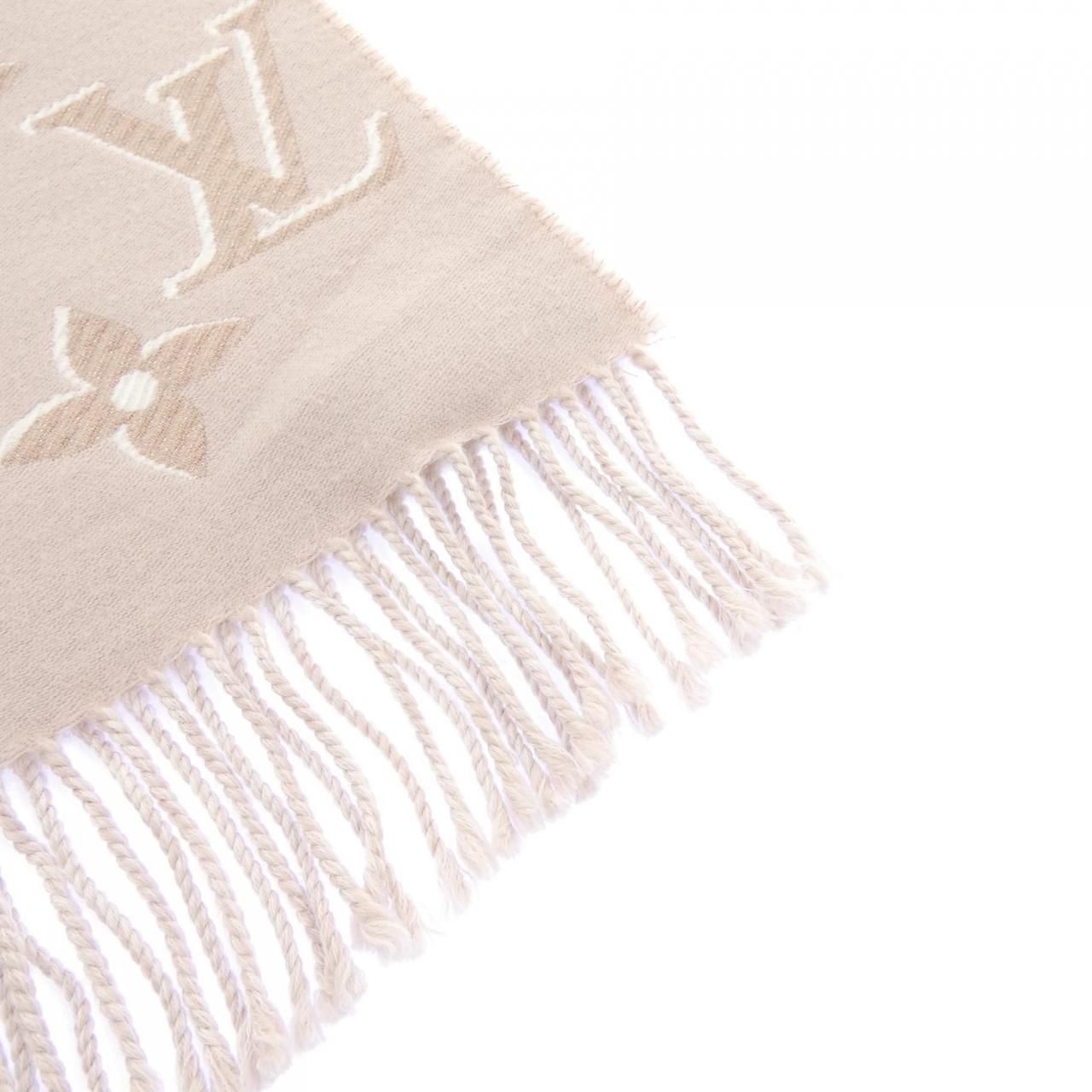 Louis Vuitton Scarf Pink — view 2