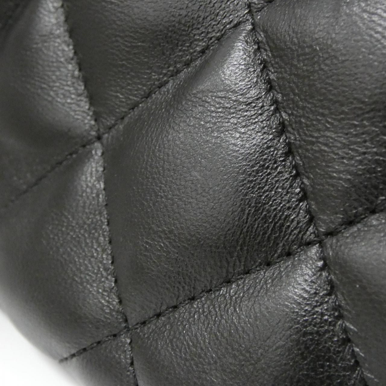 Chanel Shoulder Bag Black — view 4
