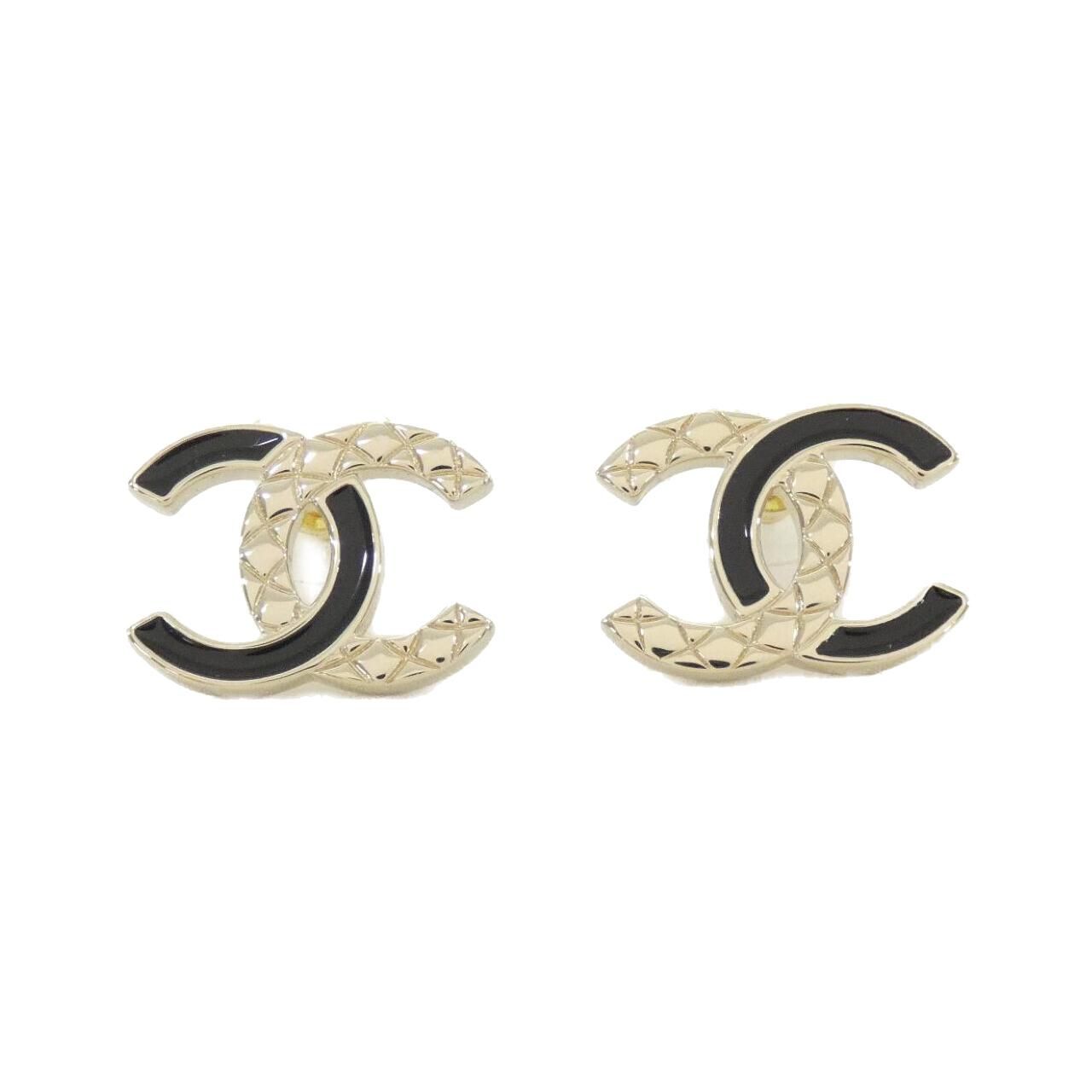 Chanel Earrings Gold