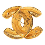 Chanel CC Logo Quilted Vintage Brooch Gold Plated — view 2