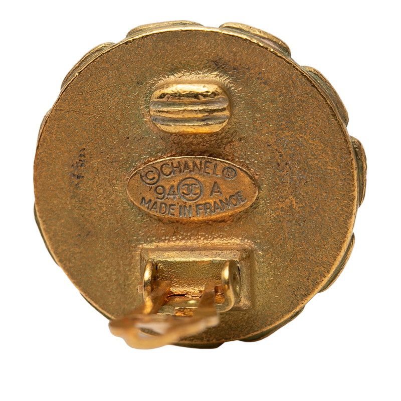 Chanel CC Logo Vintage Round Earrings 94 Gold Plated — view 3