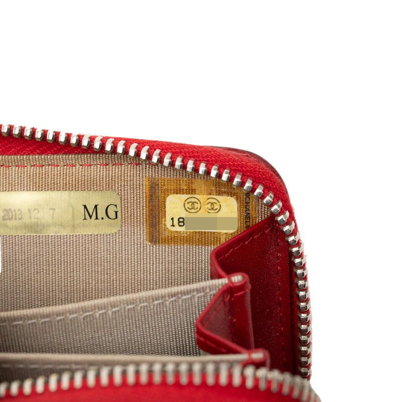 Chanel CC Logo Quilted Zip Around Coin Purse Red Patent Leather — view 8