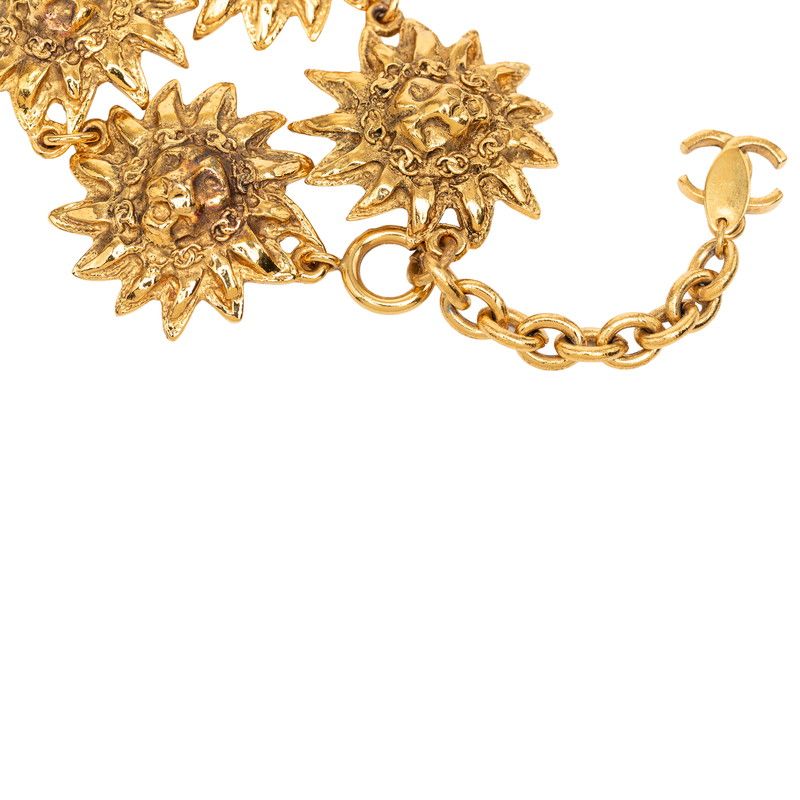 Chanel Vintage Lion Motif Chain Bracelet Gold Plated — view 4