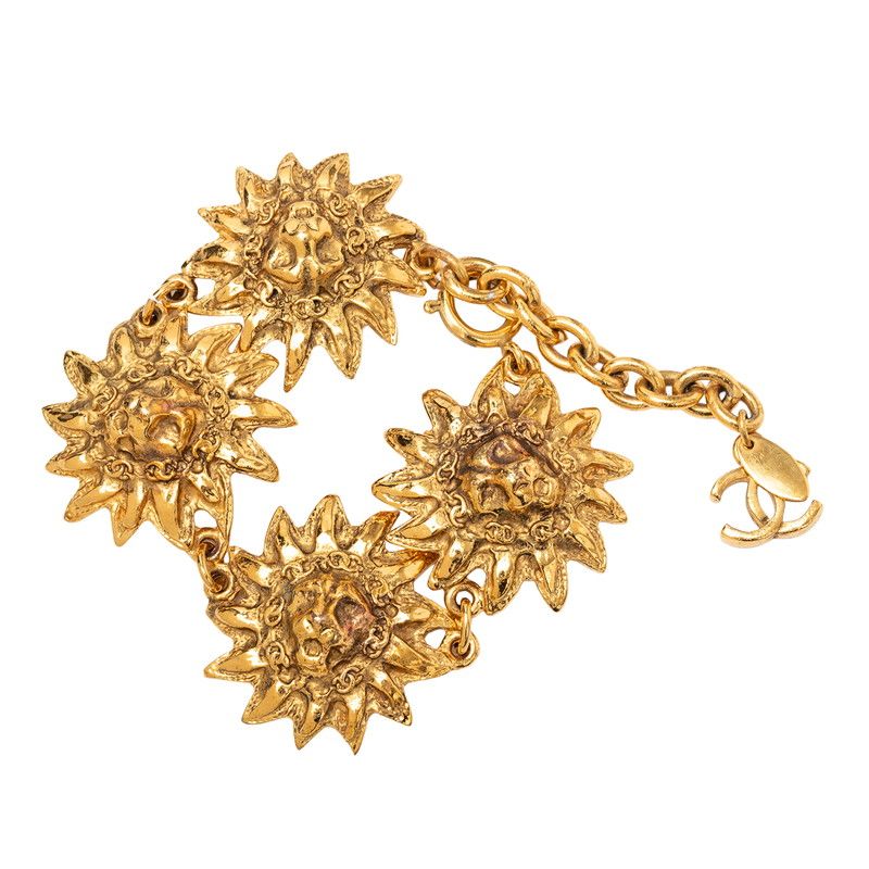 Chanel Vintage Lion Motif Chain Bracelet Gold Plated — view 2