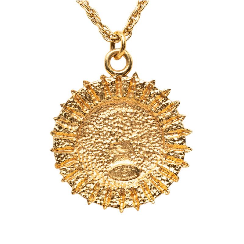 Chanel Vintage CC Logo Coin Motiflog Chain Necklace Gold Plated — view 2