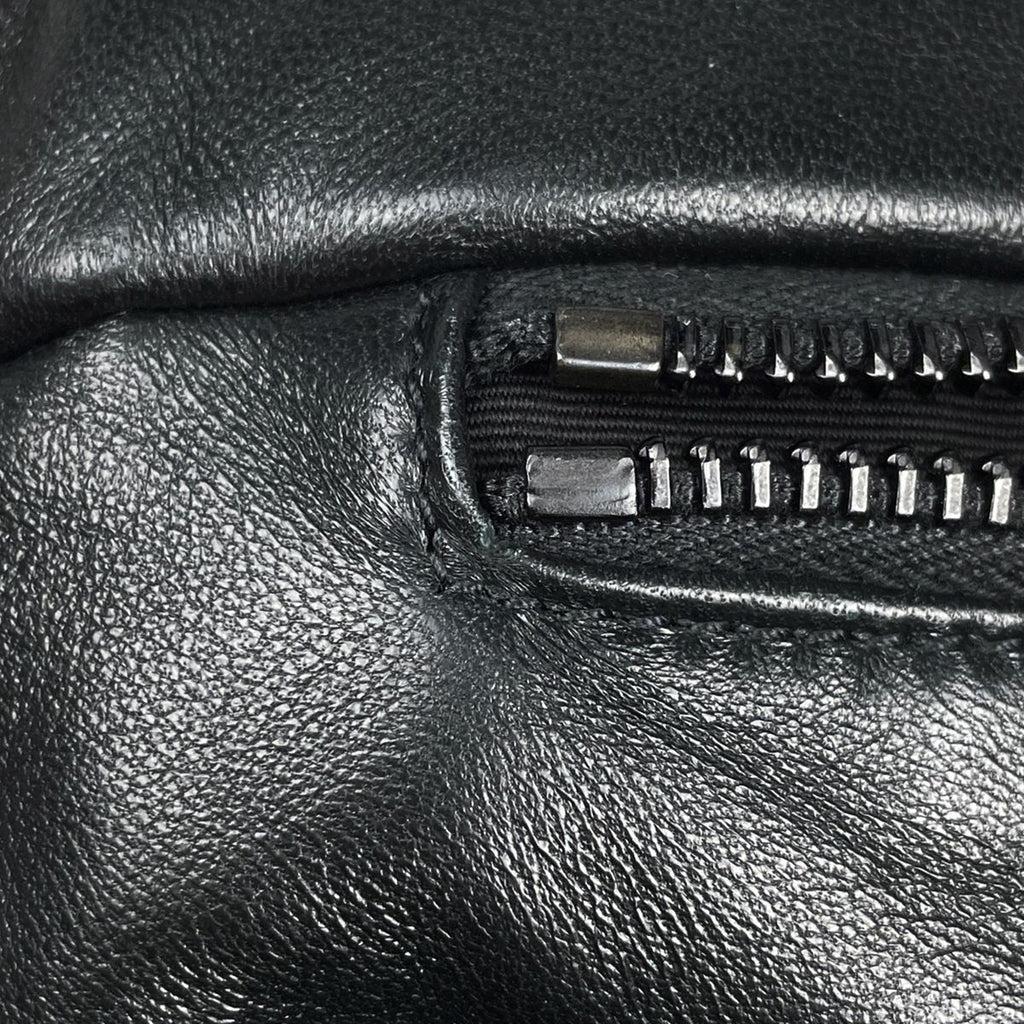 Saint Laurent Logo Tote Leather Black — view 7