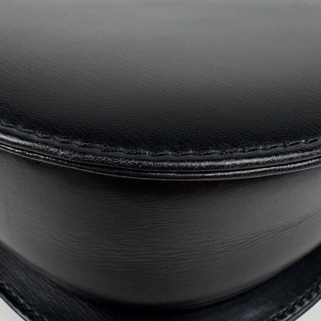 Gucci Chain Shoulder Bag Vintage Leather Black — view 3
