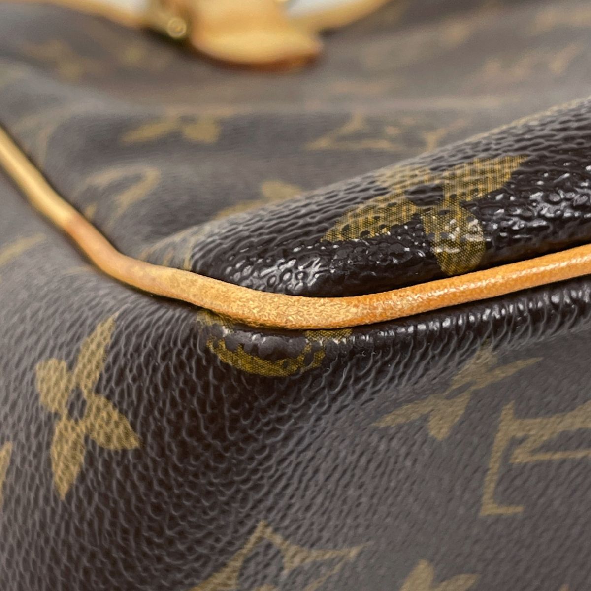 Louis Vuitton Batignolles Handbag Monogram Brown — view 3