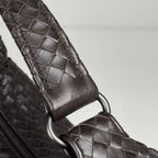 Bottega Veneta Intrecciato Shoulder Bag Leather Brown — view 5