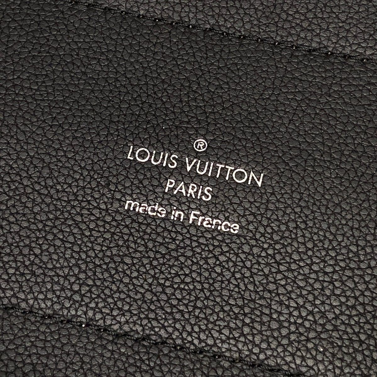 Louis Vuitton Tote Mahina Hina PM Noir Leather Cowhide — view 9