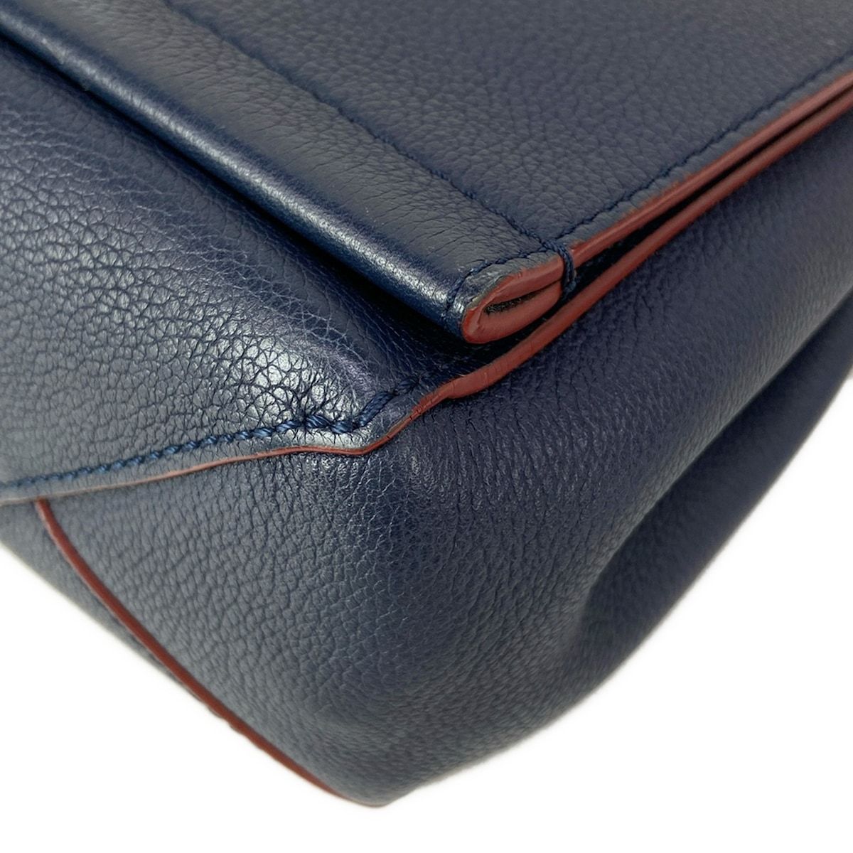 Louis Vuitton Handbag Lockme Iibb Marie Nourge Leather — view 6