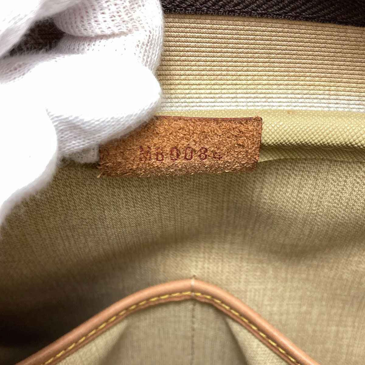 Louis Vuitton Deauville Handbag Monogram Canvas — view 7