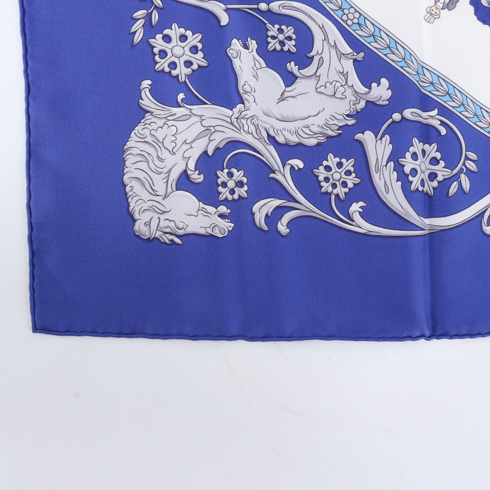 Hermes Reprint Carre 90 la Promenade de Longchamps Walk to Long Chien Silk — view 4