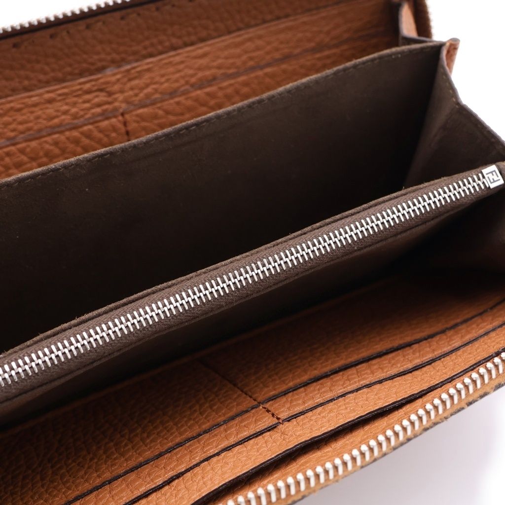 Fendi Selleria Leather Zip Around Wallet Brown — view 4