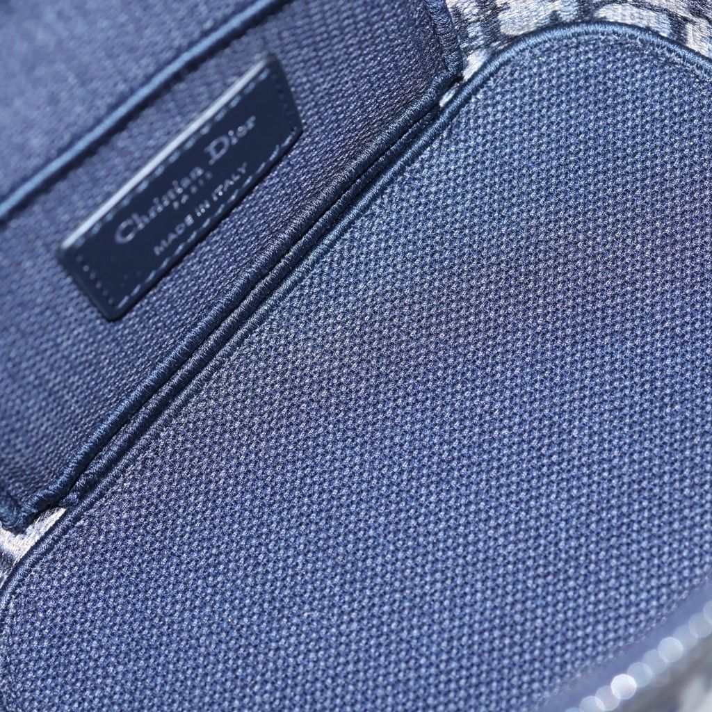 Dior Travel Vanity Mini Shoulder Bag Oblique Navy Canvas Silver — view 7