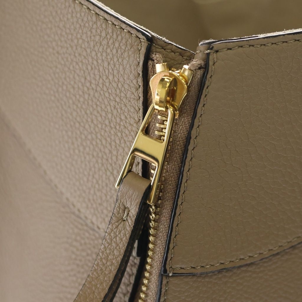 Loewe Hammock Small Shoulder Bag Beige Brown Leather Gold — view 7