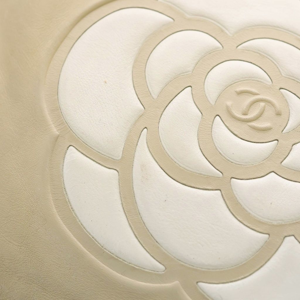 Chanel Camellia CC Logo Lambskin Leather Tote Beige — view 7