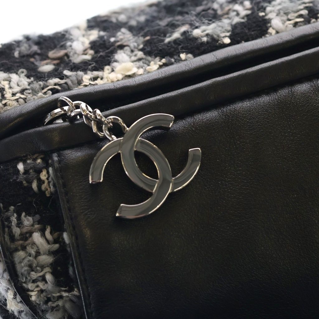 Chanel 2.55 Camellia Tweed Leather Messenger Chain Shoulder Bag Black Gray — view 6