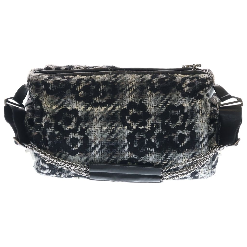 Chanel 2.55 Camellia Tweed Leather Messenger Chain Shoulder Bag Black Gray — view 2