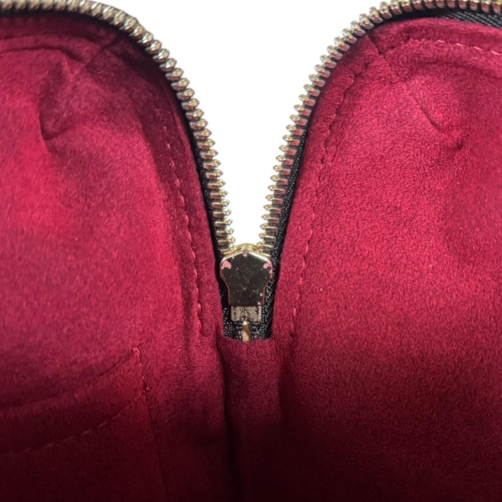 Louis Vuitton Cousin GM Monogram Shoulder Bag Canvas Brown — view 6
