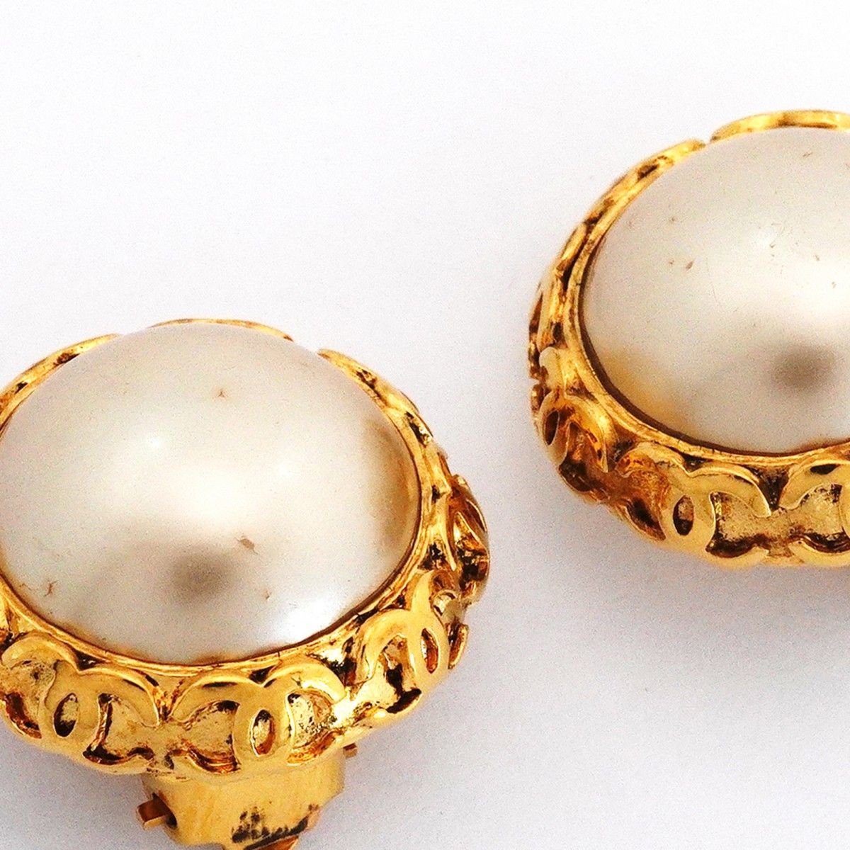 Chanel Earrings Vintage CC Logo Gold Plated Faux Pearl — view 6