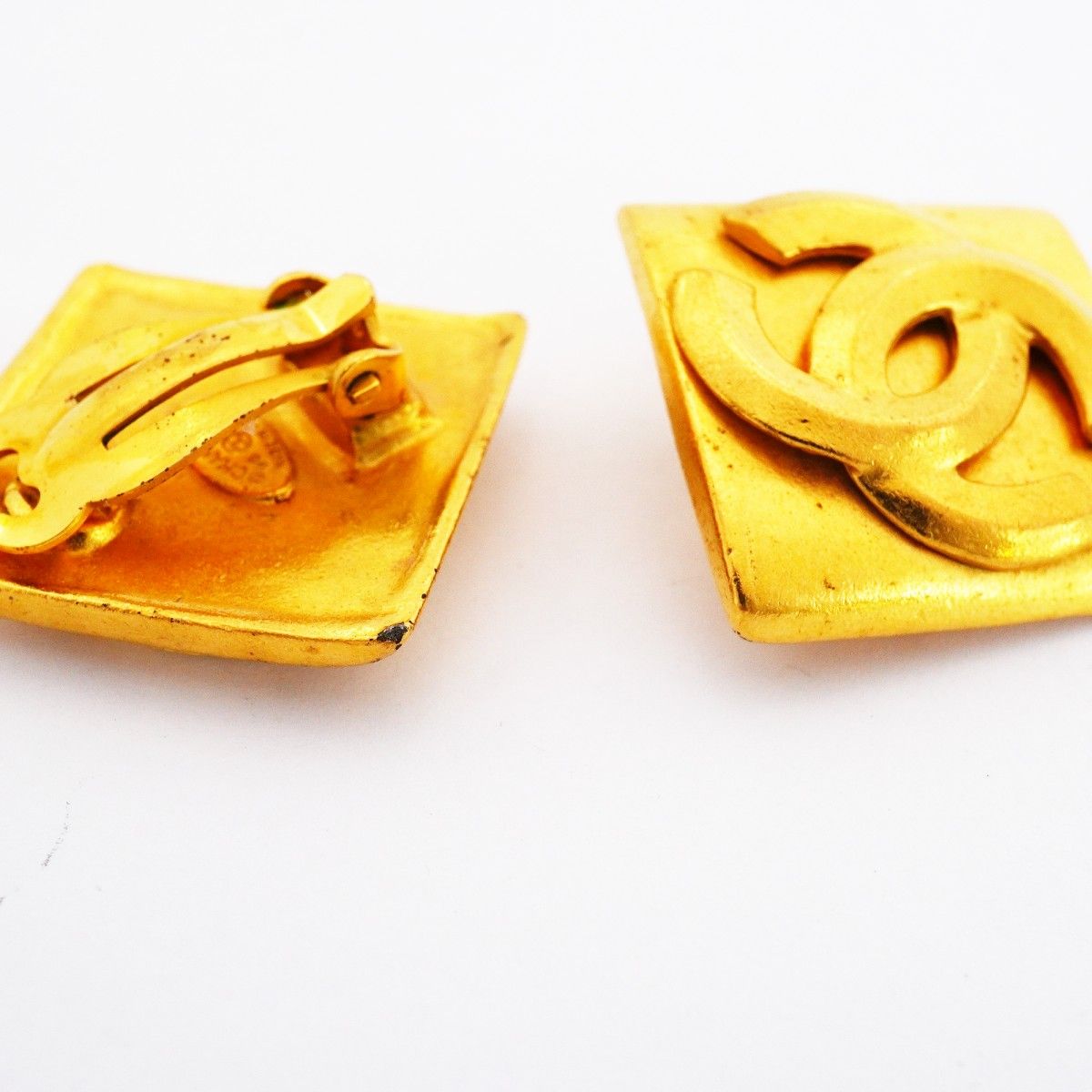 Chanel Earrings Vintage CC Logo Diamond — view 6