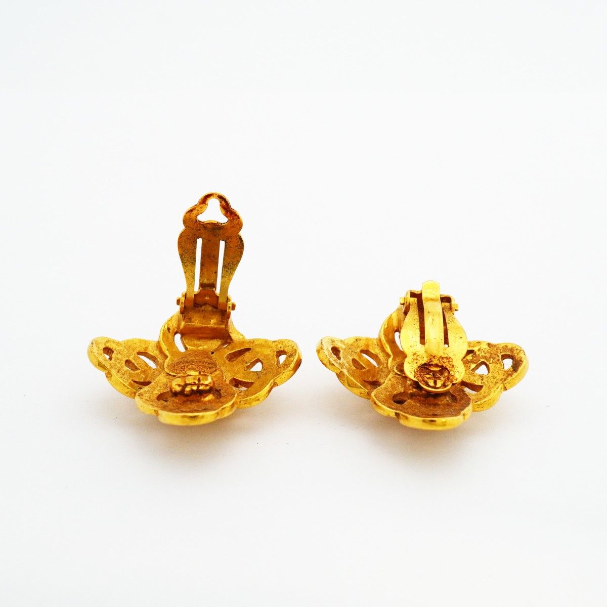 Chanel Earrings Vintage CC Logo Gold Plated — view 3