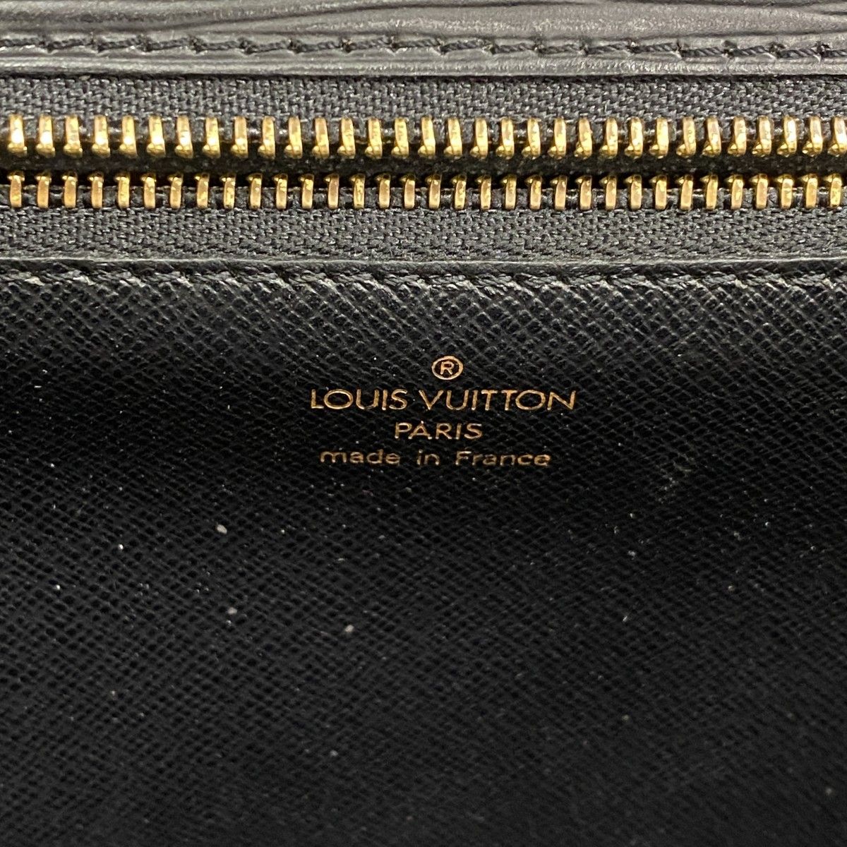 Louis Vuitton Handbag Epi Monceau Noir — view 5